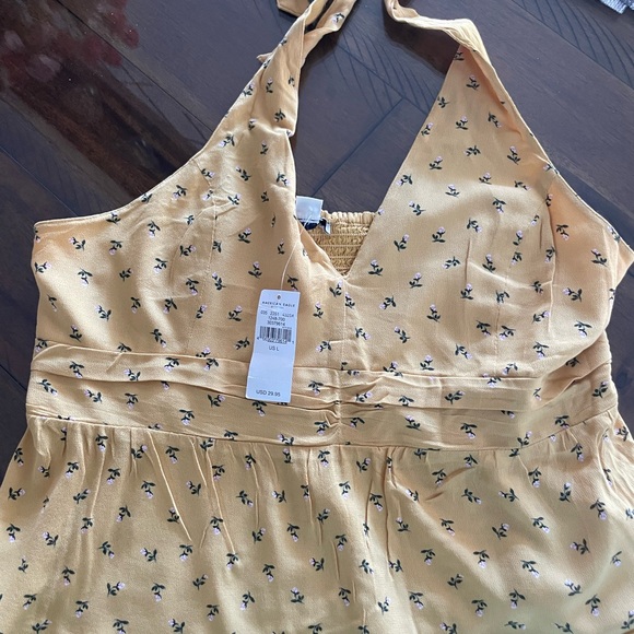 American Eagle Floral Halter Top NWT - Picture 5 of 6